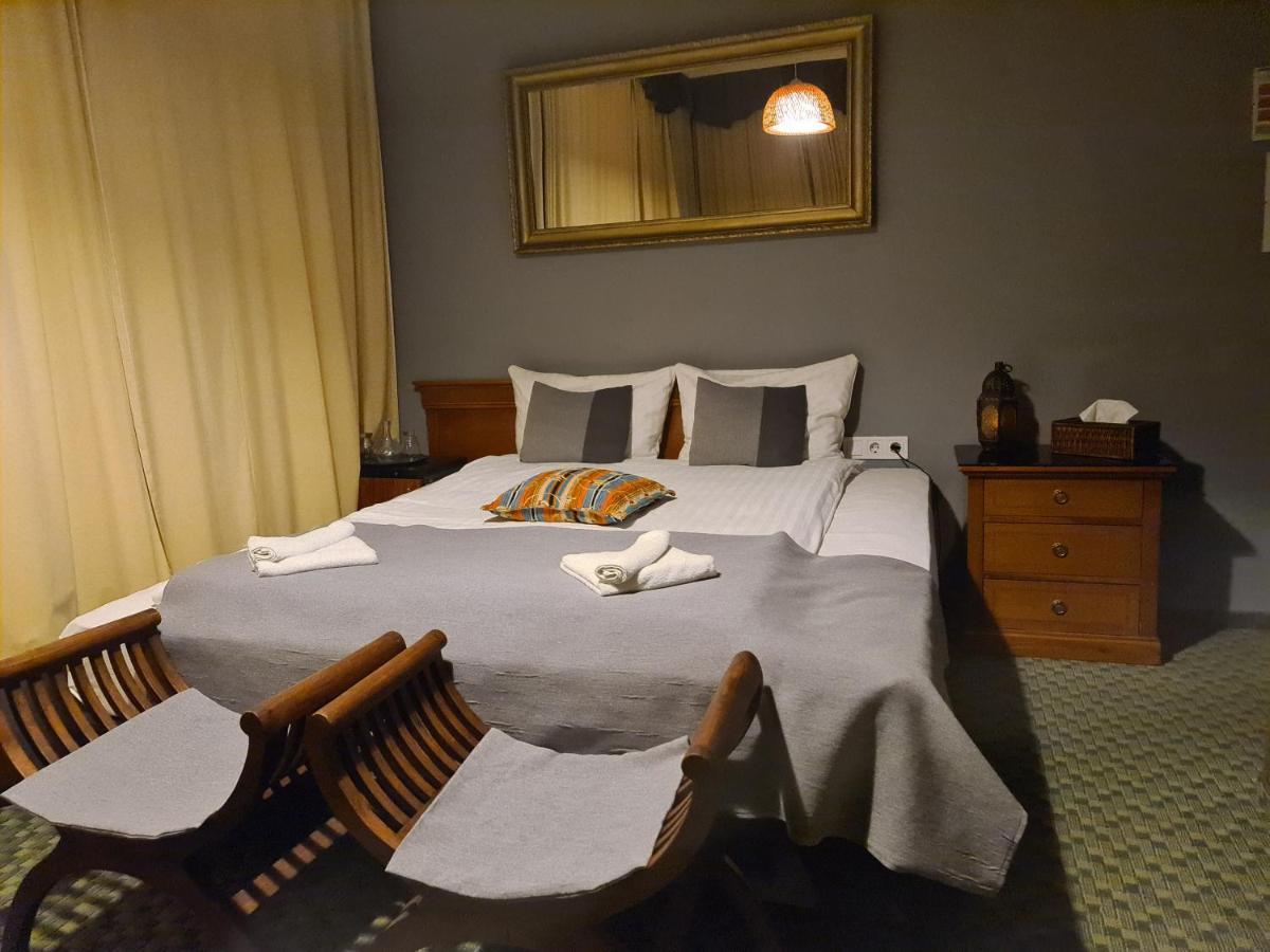 Petra Hotel Nyíregyháza Exteriér fotografie