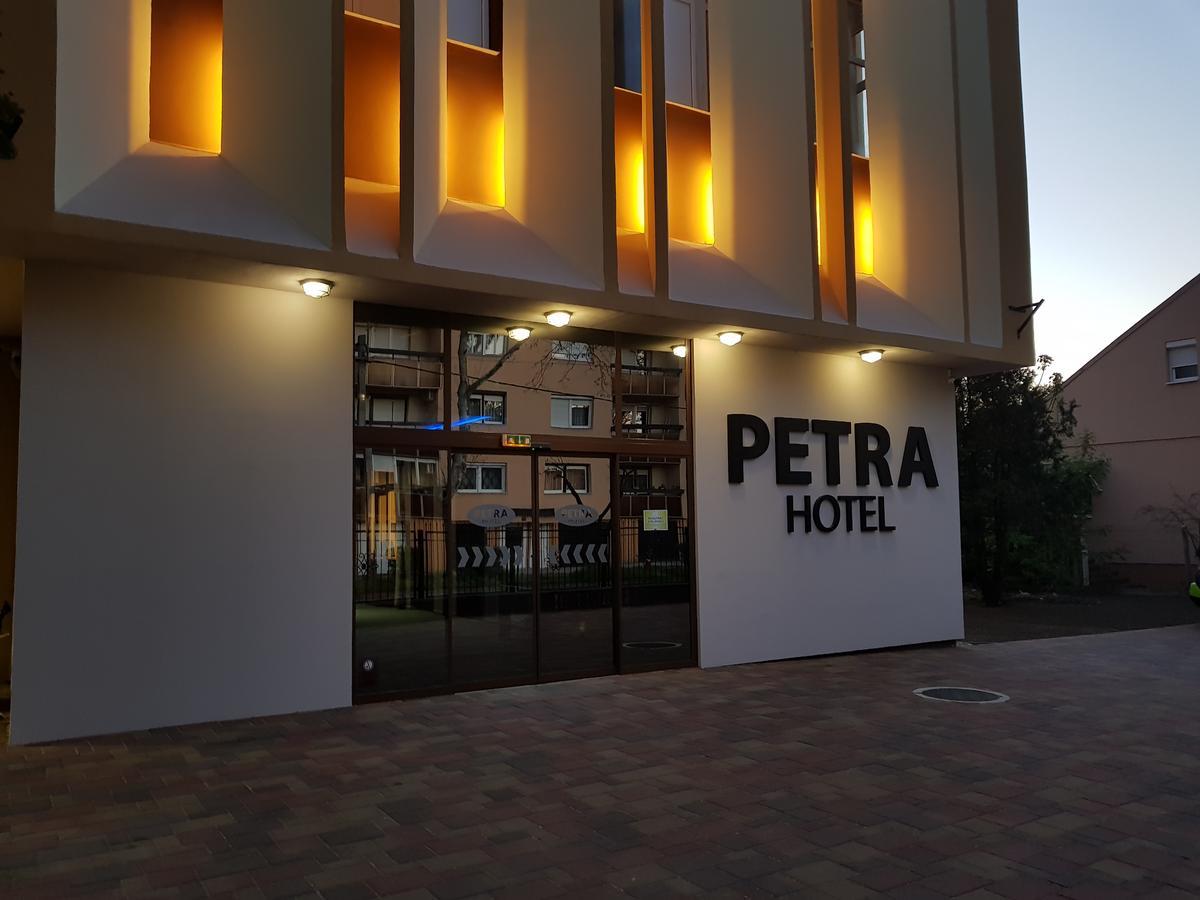 Petra Hotel Nyíregyháza Exteriér fotografie